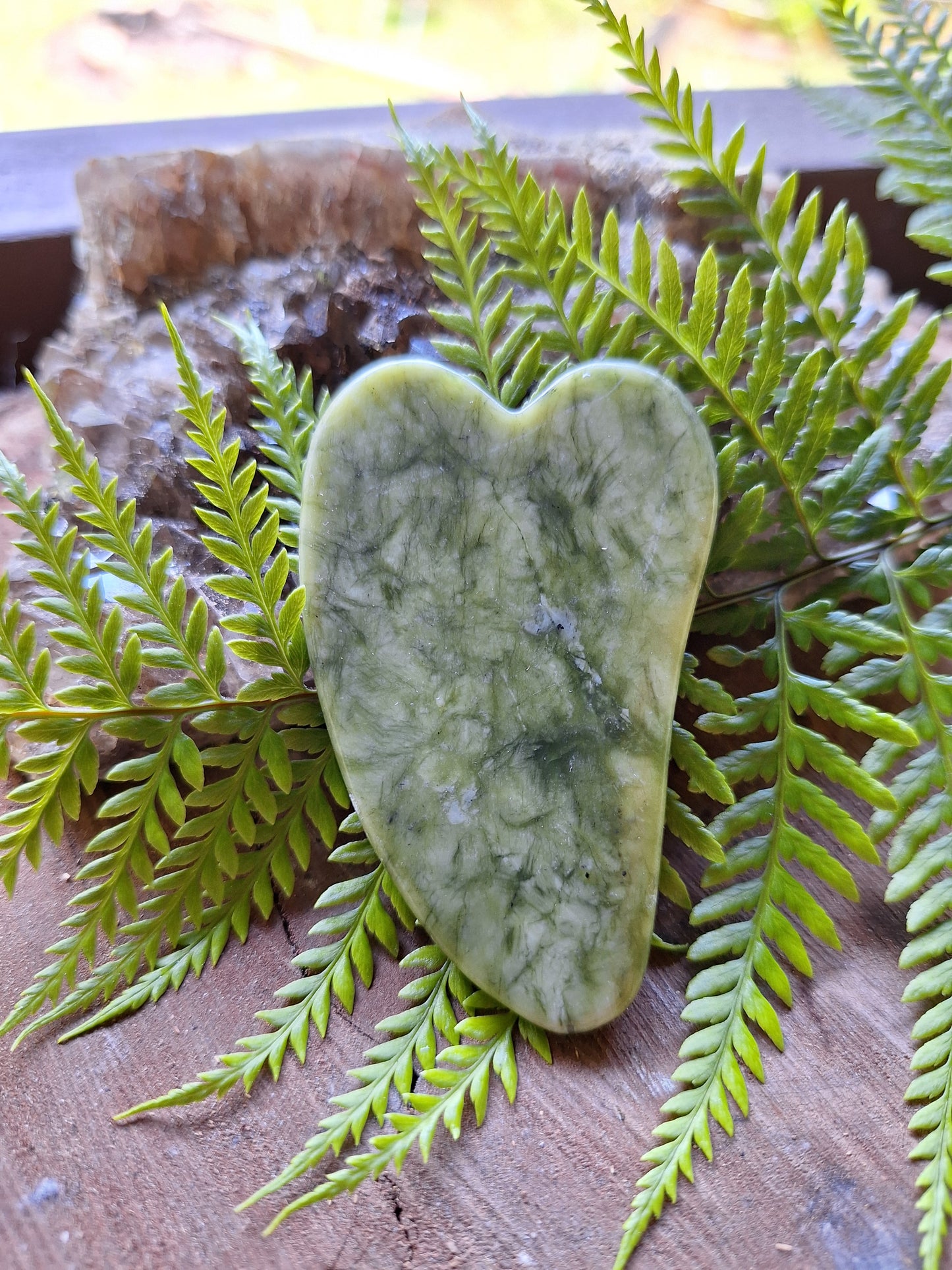 "GUA SHA" Jade facial massage tool