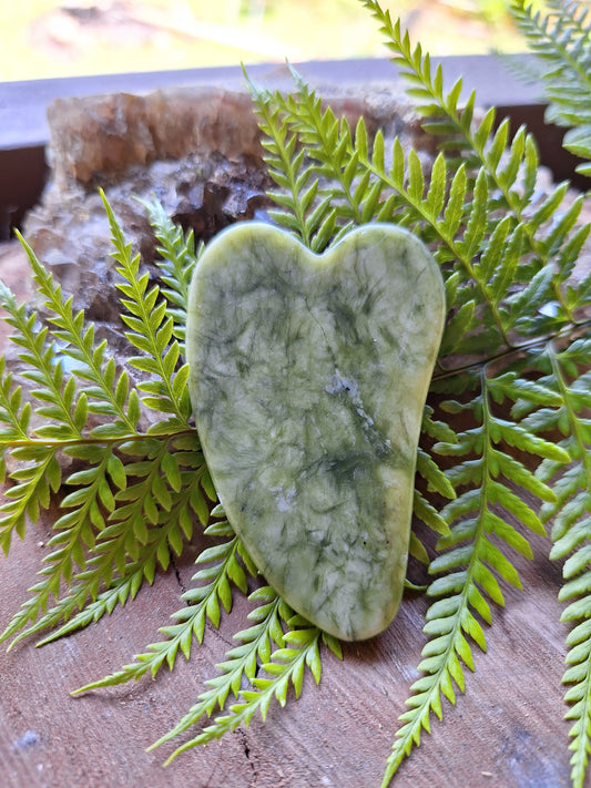 "GUA SHA" Jade facial massage tool